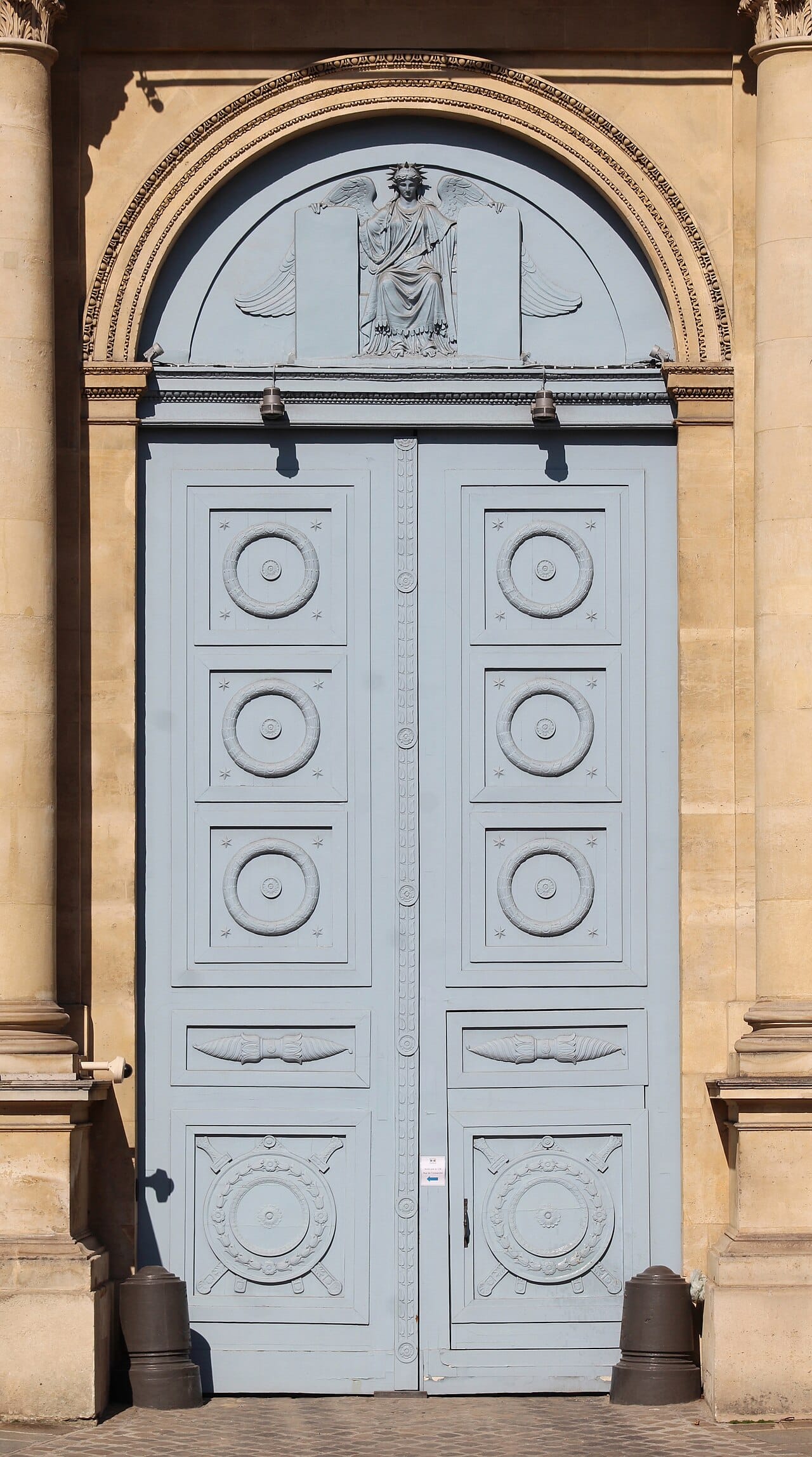 The columned riverfront façade of the Palais Bourbon, home of the National Assembly