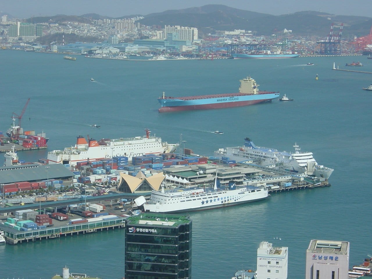 Ships and container terminals at the Port of Busan