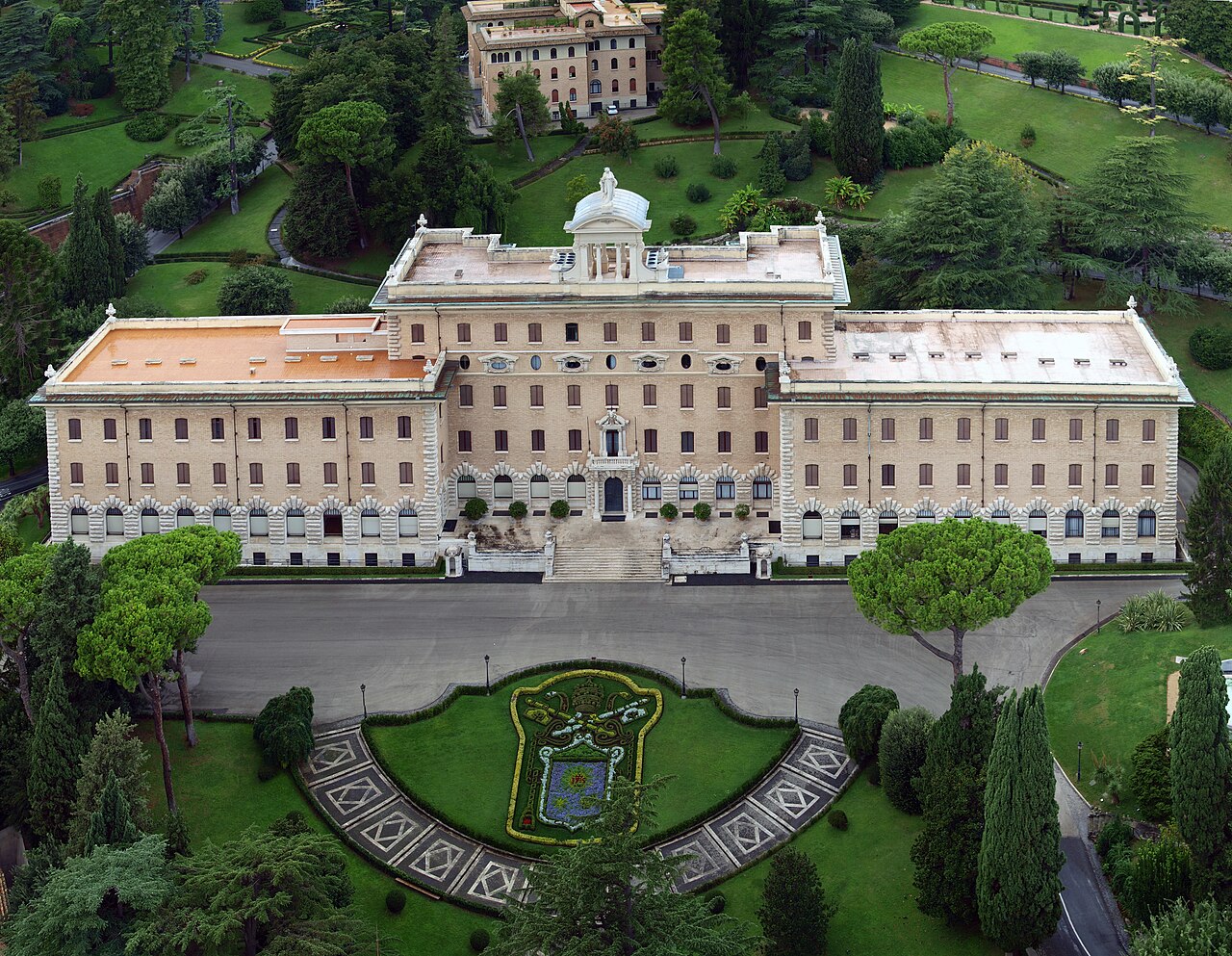 The Governorate Palace behind Saint Peter’s Basilica