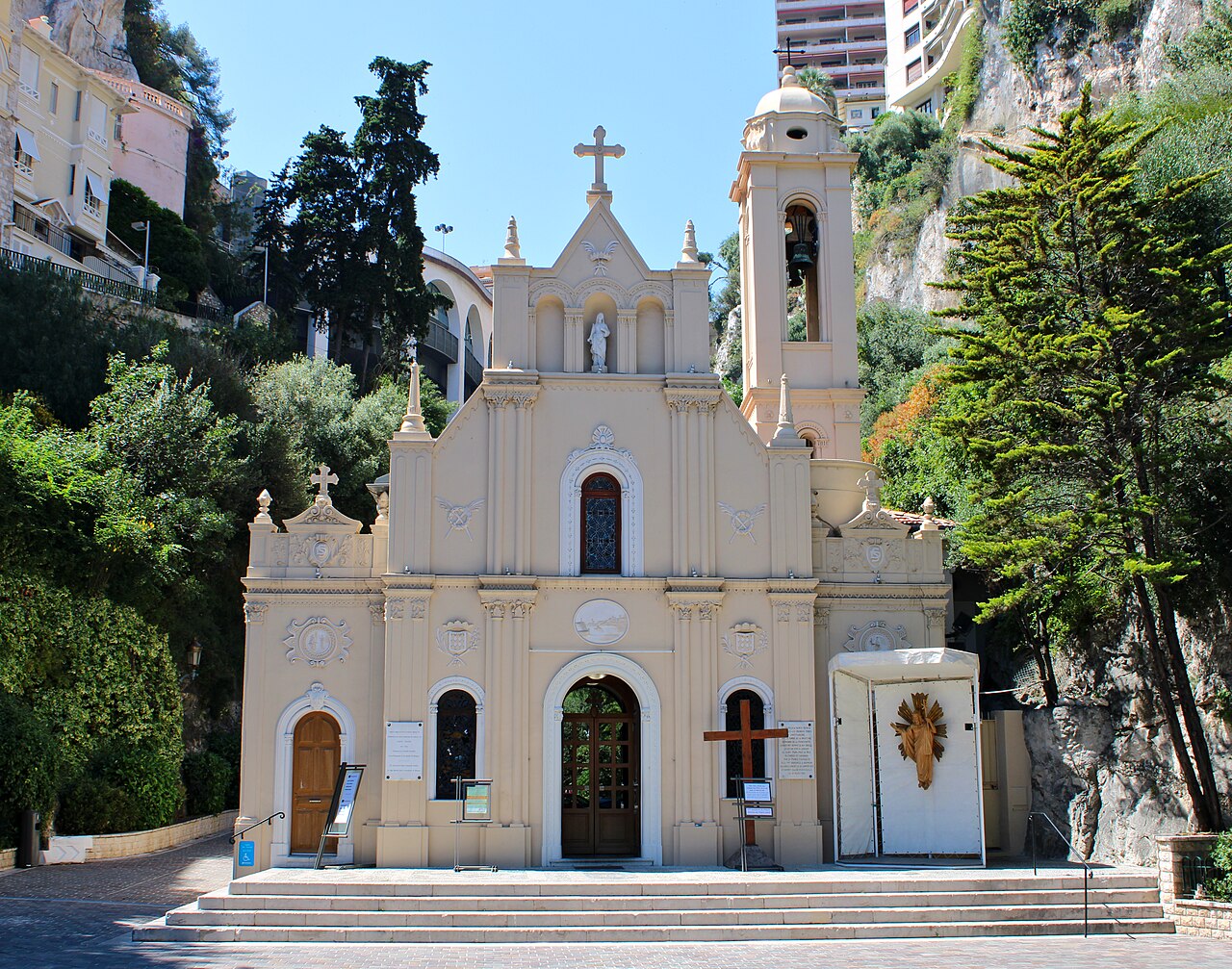 Sainte-Dévote Chapel near Port Hercule