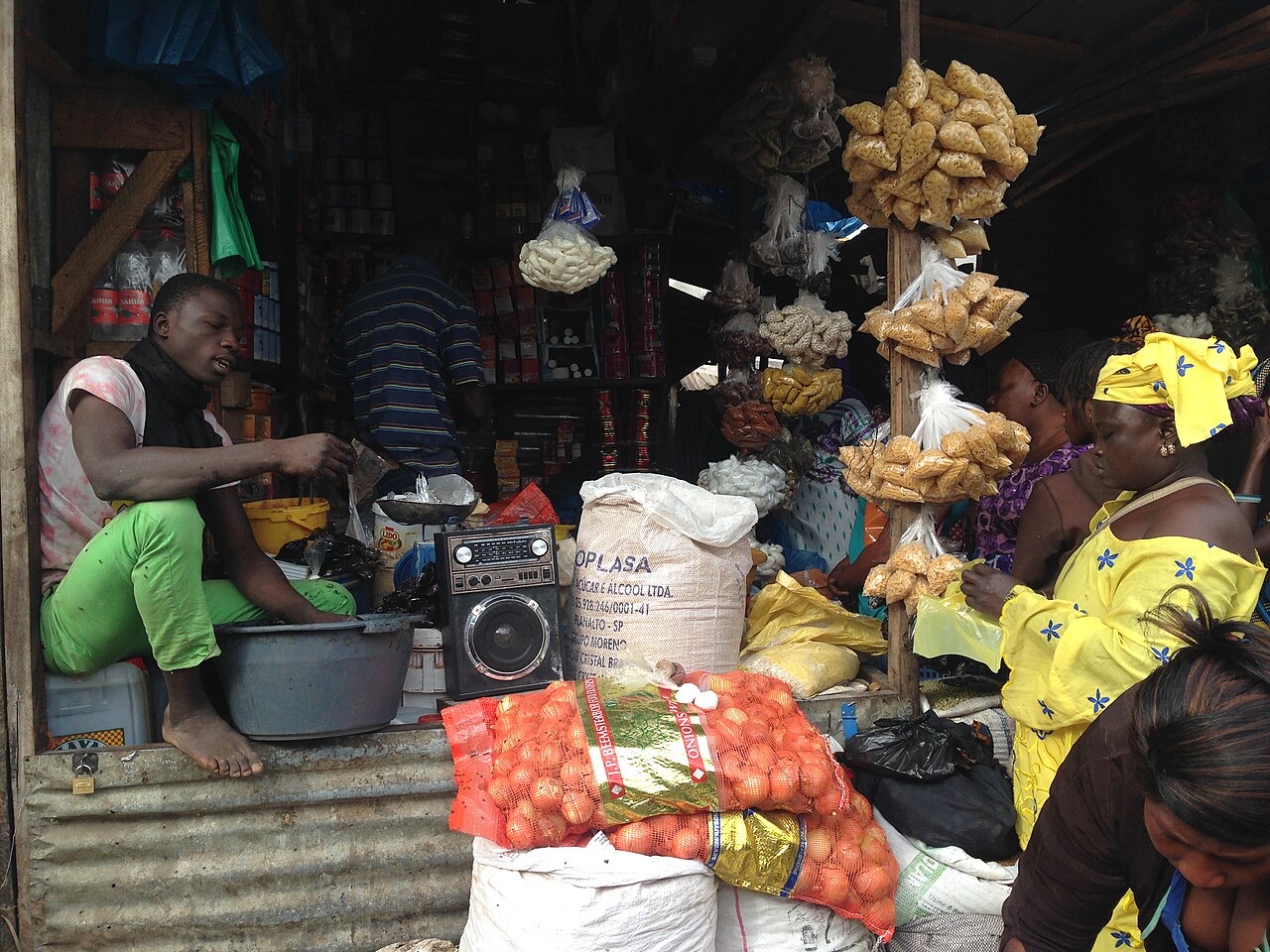 Shoppers at Serekunda market, The Gambia