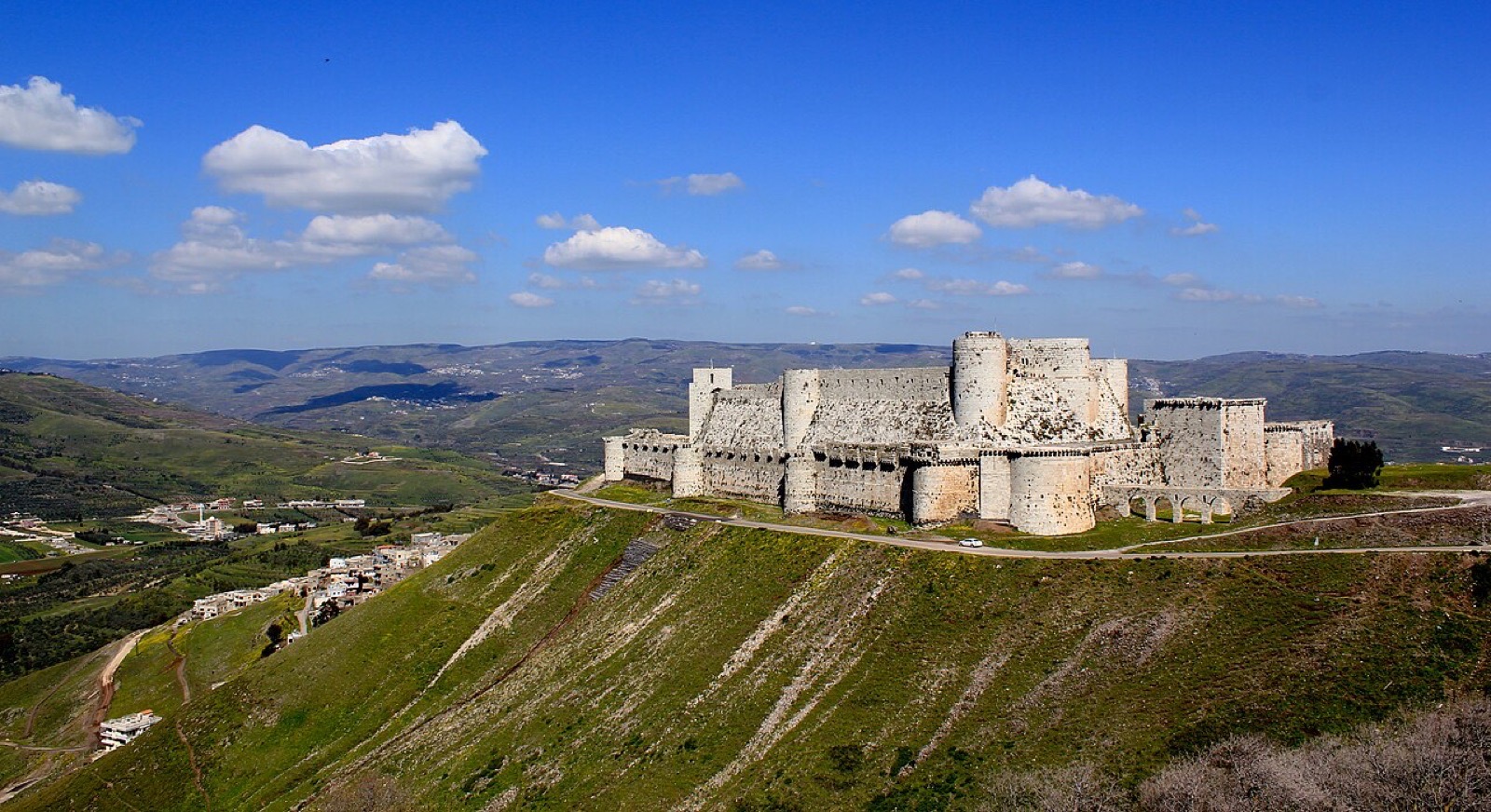 Krak des Chevaliers and its surrounding hills in Syria