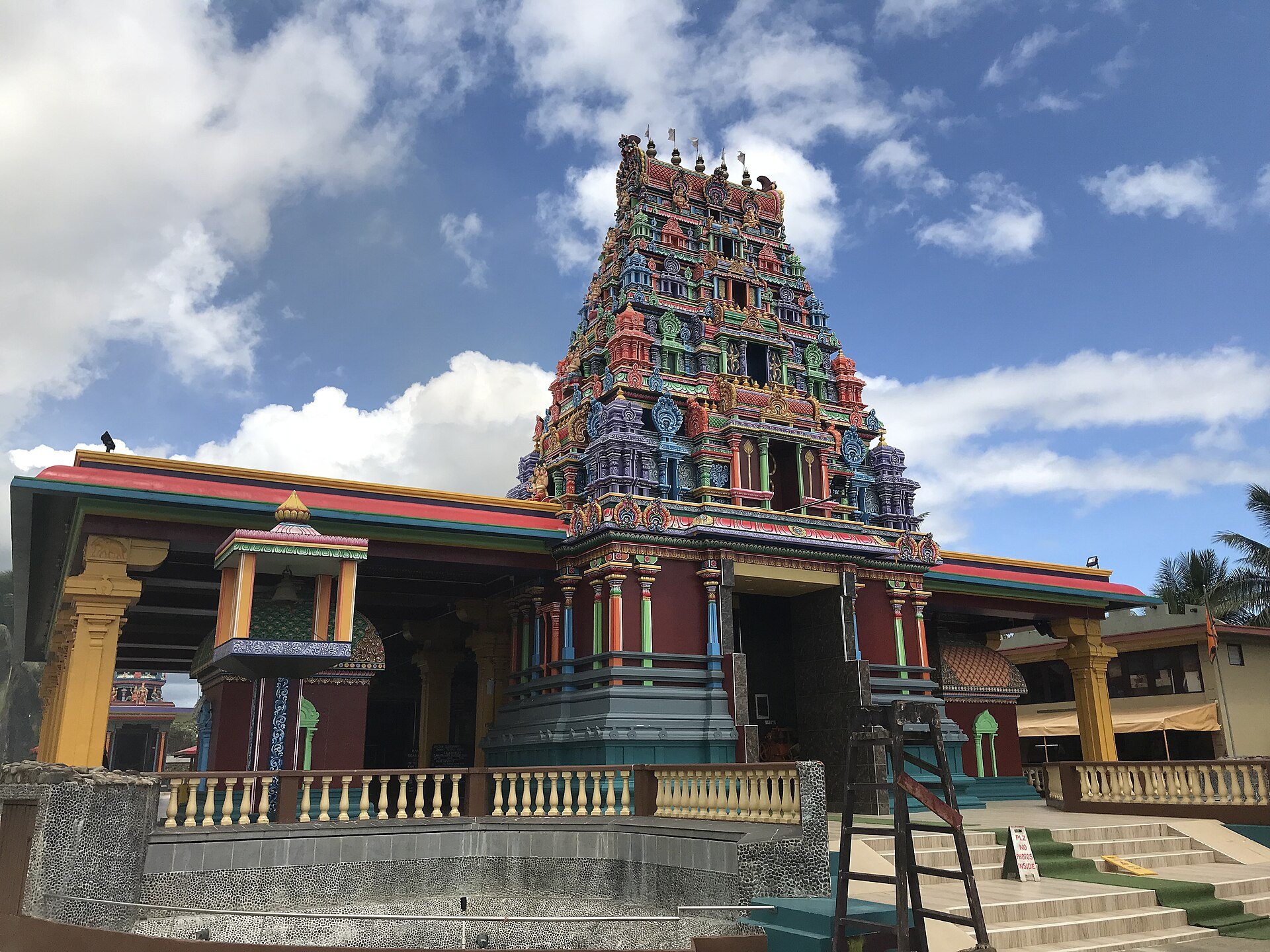The colourful Sri Siva Subramaniya temple in Nadi, Fiji
