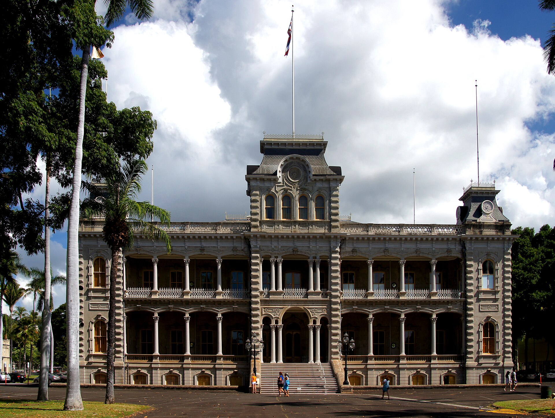 ʻIolani Palace in downtown Honolulu, Hawaii