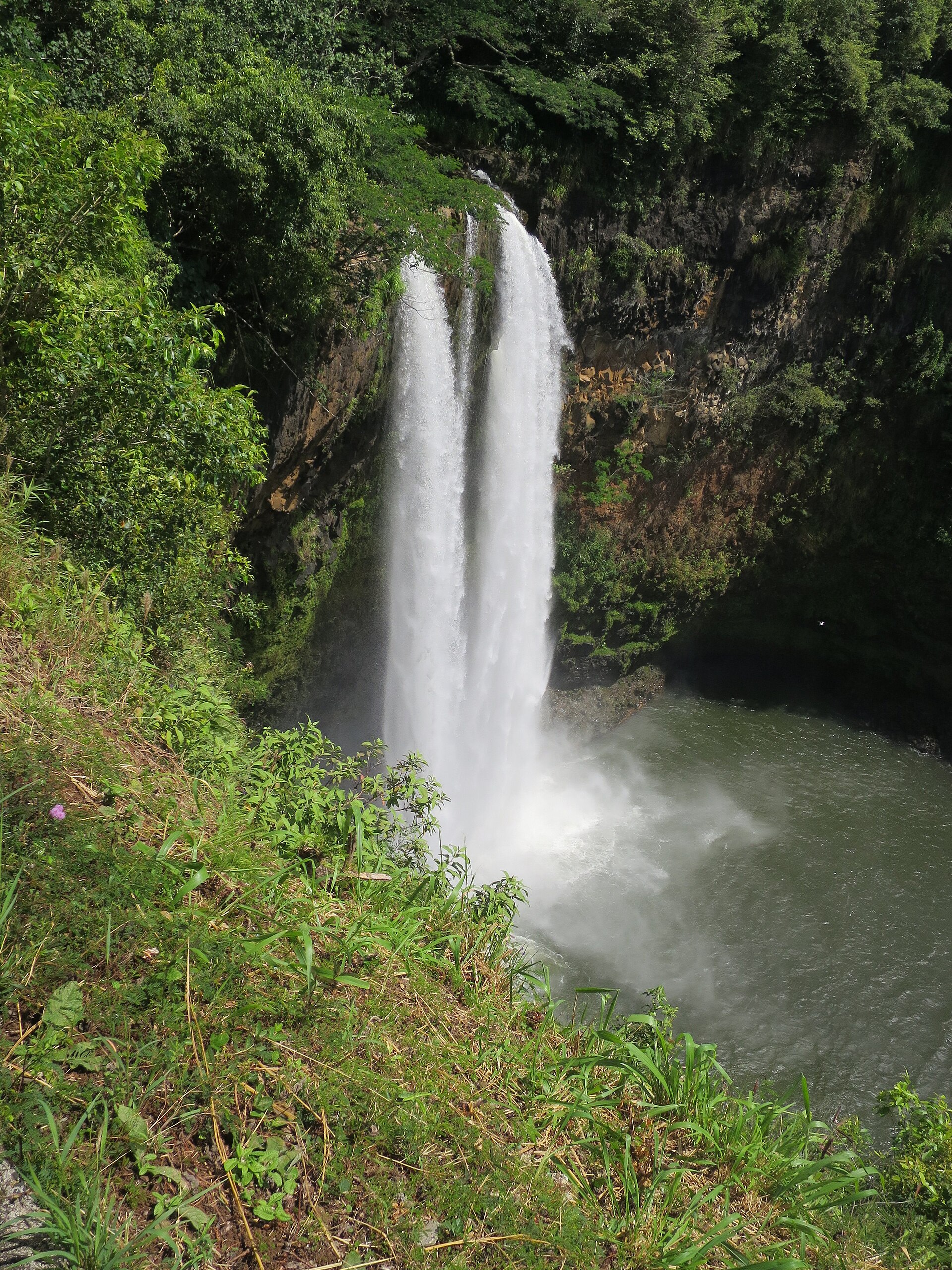 Wailua Falls on Kauaʻi, Hawaii