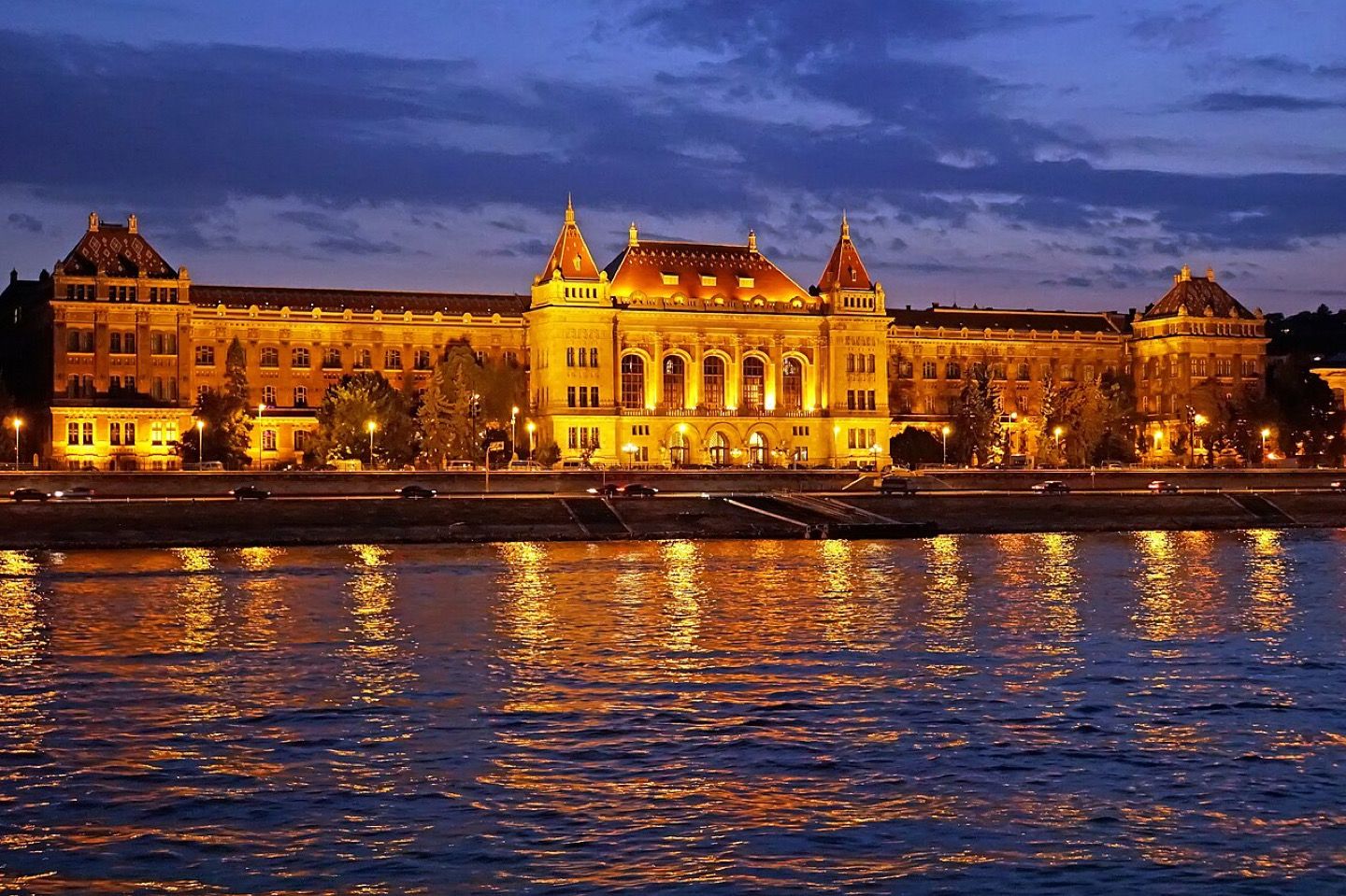 Budapest University of Technology and Economics