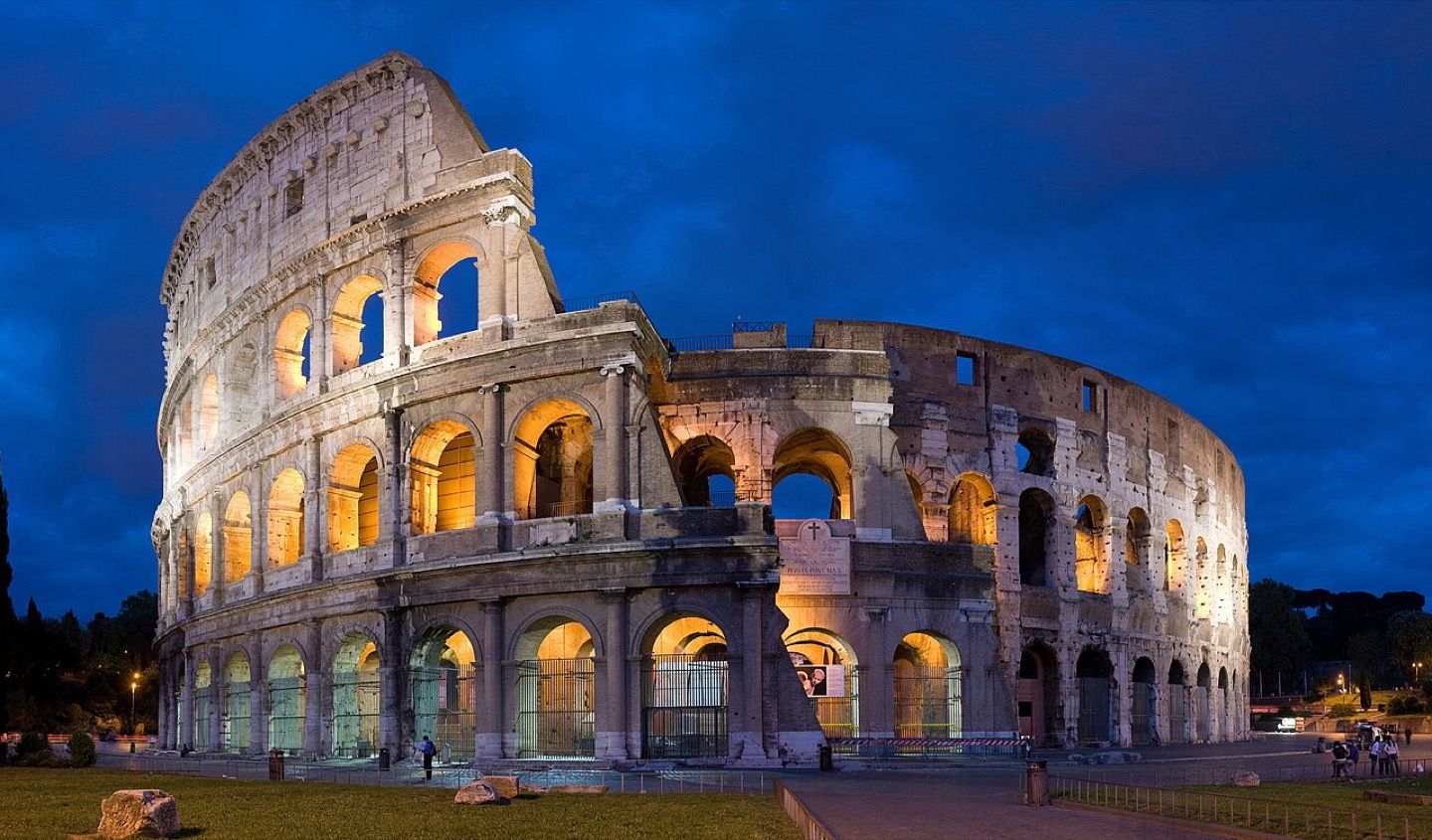 The Colosseum in Rome at dusk