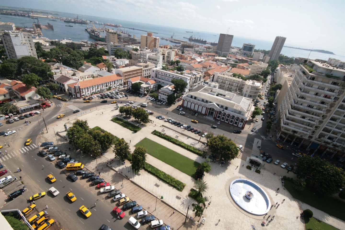 Place de l’Indépendance in Dakar, Senegal